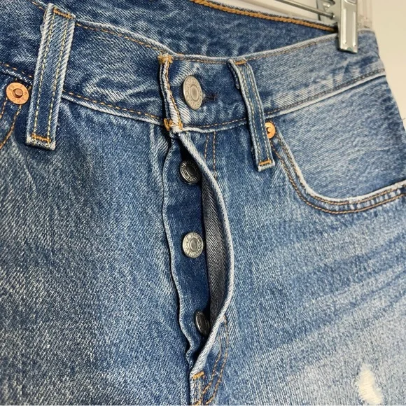 LEVI'S Premium 501 Denim Jean Short in Back To Your Heart 26 Medium Wash Boho - Picture 7 of 14